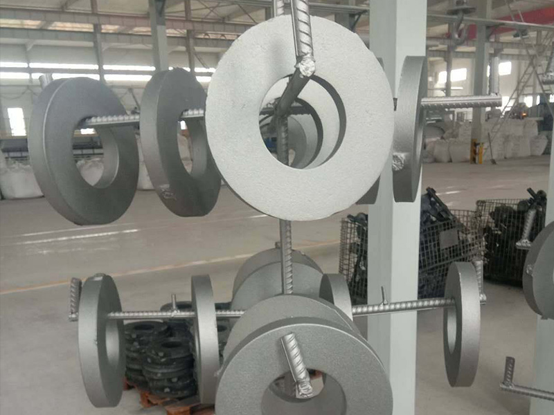 Overhead Conveyor Shot Blasting Machine Details